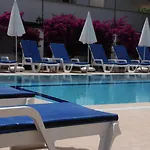 Minta Hotel