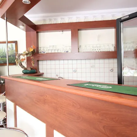 酒店 Minta 凯梅尔